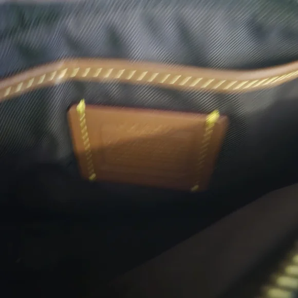 Coach Willow Camera Bag - Picture 7 of 7